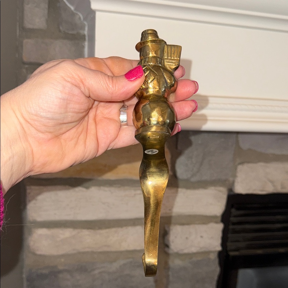 Brass Vintage Snowman Stocking Holder - Picture 11 of 11